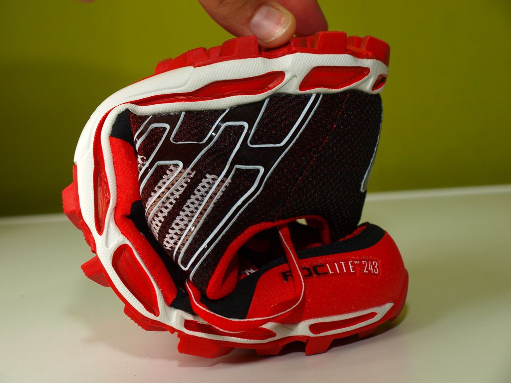 inov 8 roclite 243